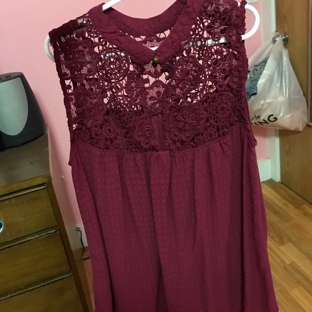 Top - Picture 2 of 4